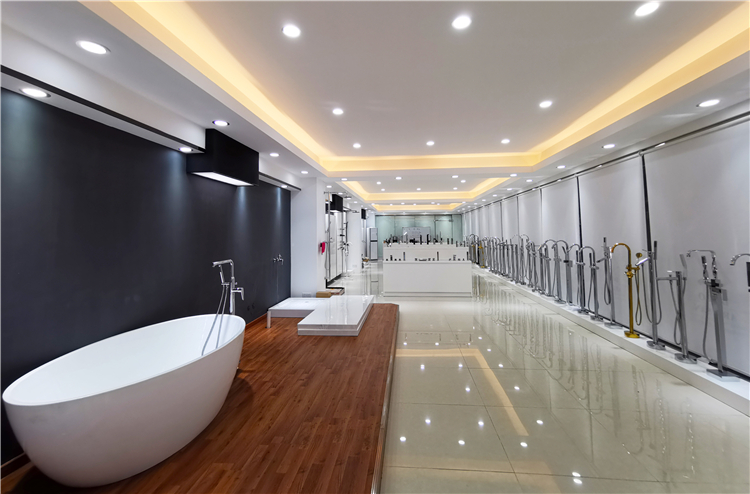 Modern Electroplated Matte Black Stand bathtub Alone Bathroom Free Floor Standing Bath Faucet Tap Mixer Shower