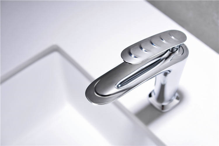 Fashion Zinc Alloy Single Handle Brass Faucet Tap Basin Faucet