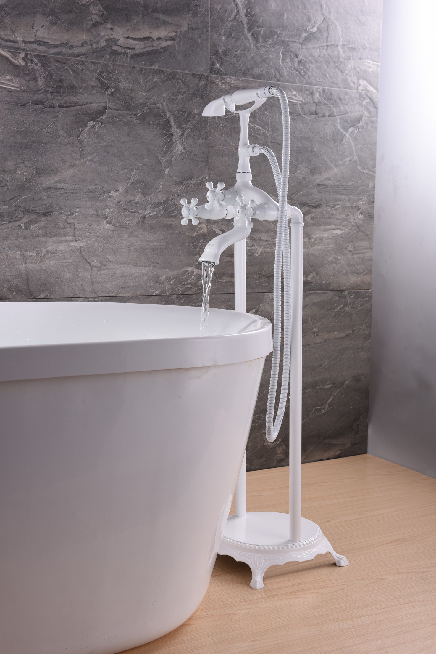 Unique Design Deck-Mount Bathtub Faucet Thermostatic Bathroom Faucet